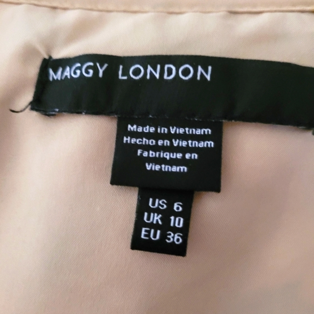 Maggy London Khaki Gold Print Puff Sleeve Ruffle Hem Midi Dress - Picture 9 of 9